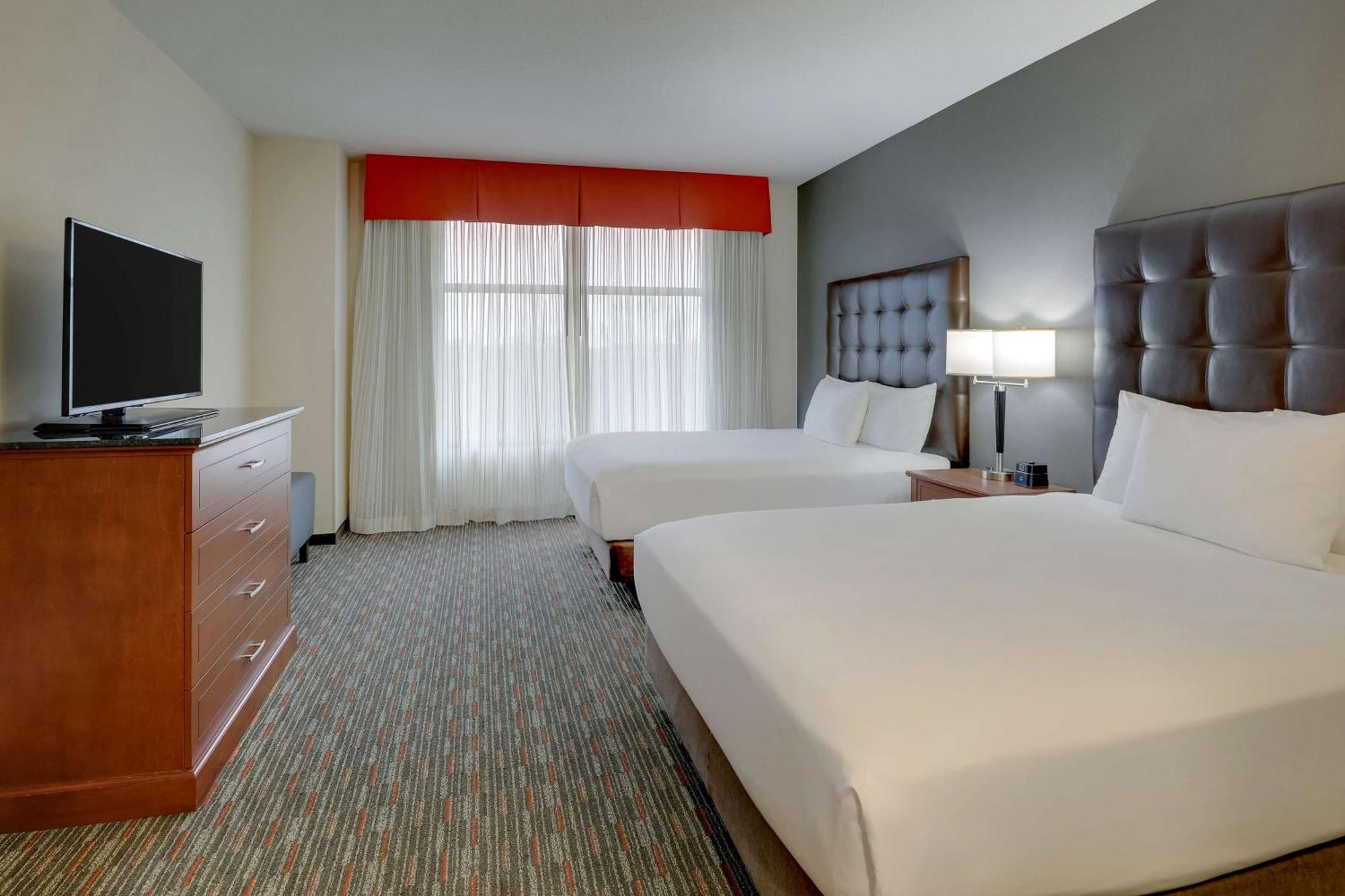 Drury Inn & Suites Charlotte Arrowood Exteriör bild