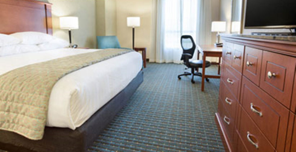 Drury Inn & Suites Charlotte Arrowood Exteriör bild